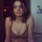 Cette fille est classée N° 002 des plans webcam d'amatrices Cette fille est classée N° 002 des plans webcam d'amatrices