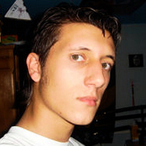 Pour dialoguer avec adrienhard21, telechargez son Messenger