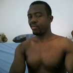 Pour dialoguer avec afriklove, telechargez son Messenger