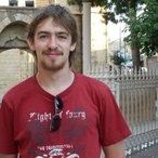 Pour dialoguer avec baptistecharmeur, telechargez son Messenger