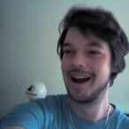 Pour dialoguer avec benjamin2121, telechargez son Messenger