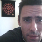 Pour dialoguer avec corser92, telechargez son Messenger