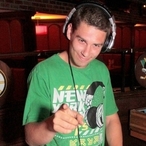 Pour dialoguer avec djbassm, telechargez son Messenger