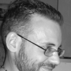 Pour dialoguer avec erwan64600, telechargez son Messenger