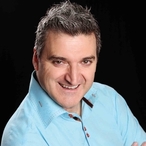 Pour dialoguer avec frankyboy2012, telechargez son Messenger