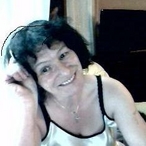 Pour dialoguer avec jennyfere, telechargez son Messenger