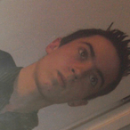 Pour dialoguer avec julien172001, telechargez son Messenger