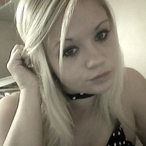 Laura351 - 24 ans