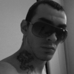 Pour dialoguer avec lennynox108, telechargez son Messenger