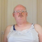 Tchat en direct avec Lingeriebranlette1