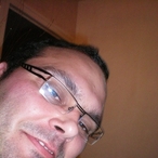 Pour dialoguer avec michael1360, telechargez son Messenger