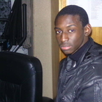 Pour dialoguer avec monnum0767744248, telechargez son Messenger
