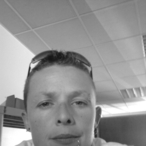 Pour dialoguer avec nath1983, telechargez son Messenger