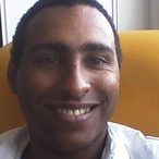 Pour dialoguer avec rafi62660, telechargez son Messenger