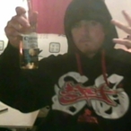 Pour dialoguer avec templier2012xzibit, telechargez son Messenger