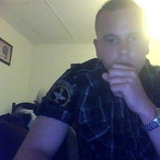 Pour dialoguer avec tony9520038, telechargez son Messenger