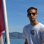 Pour dialoguer avec xstarloveur69, telechargez son Messenger