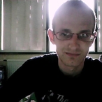 Pour dialoguer avec yannfox11, telechargez son Messenger