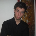 Pour dialoguer avec yannparis10, telechargez son Messenger
